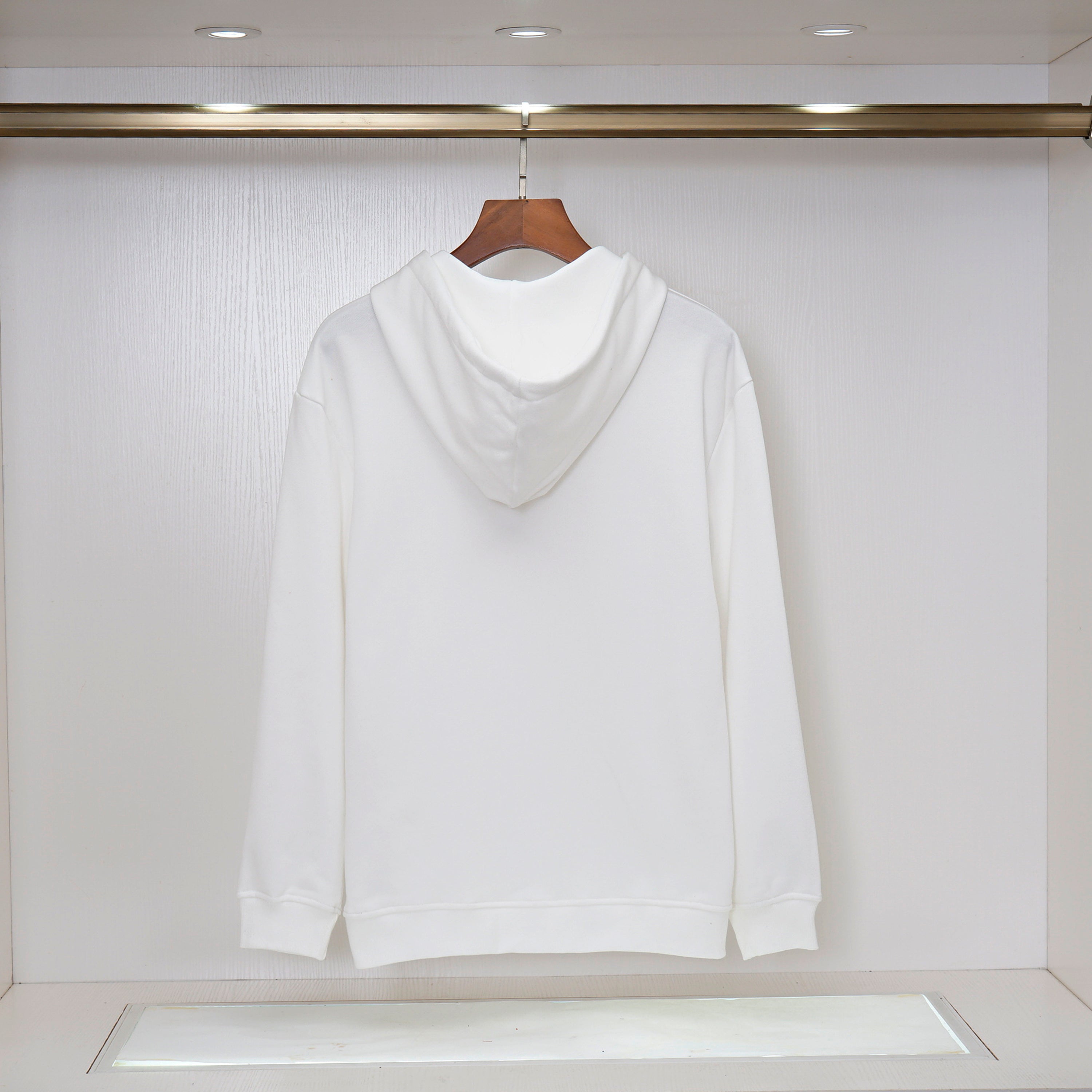 185ZE147U Popular Sweaters