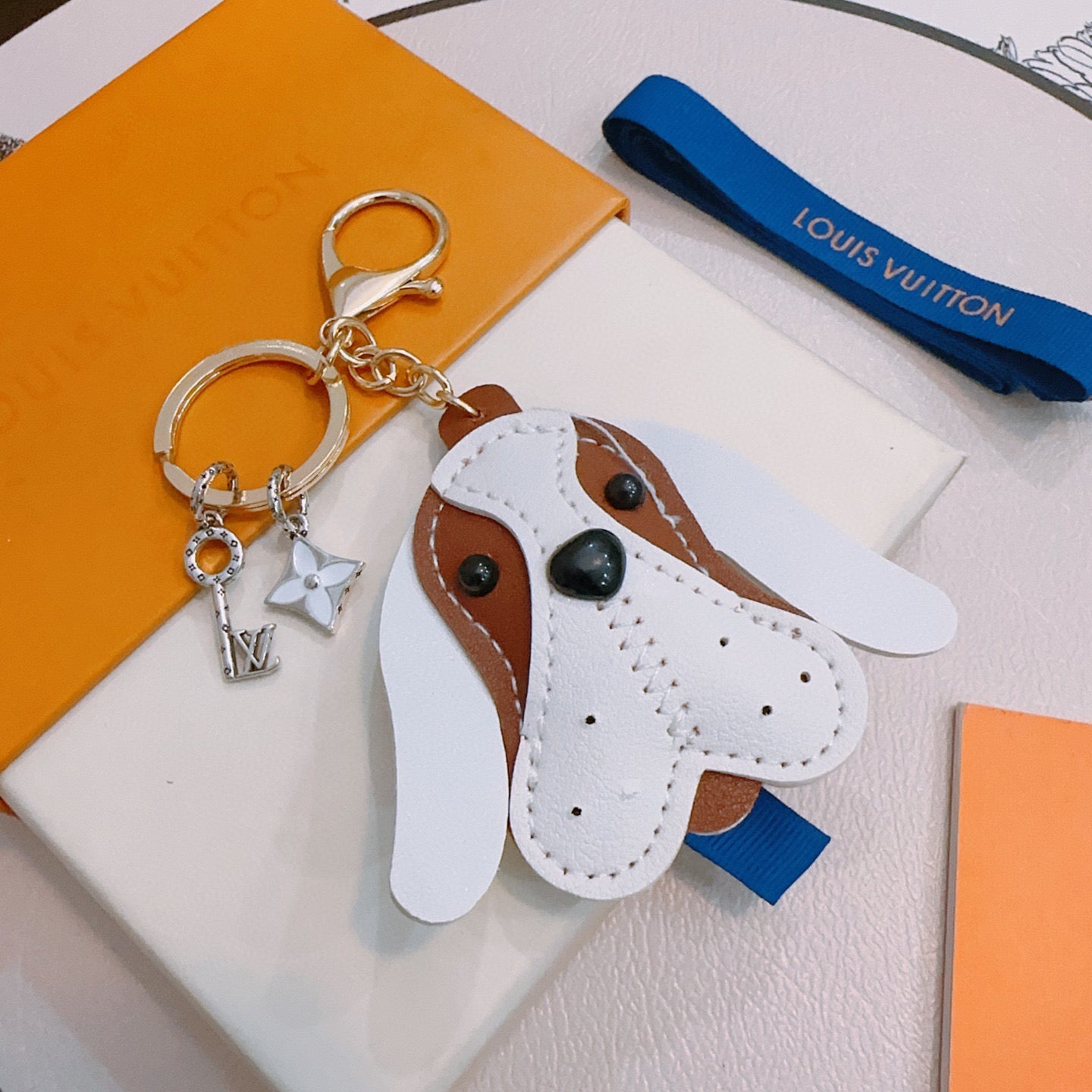 35ZE87A Popular bag 's charms accessories
