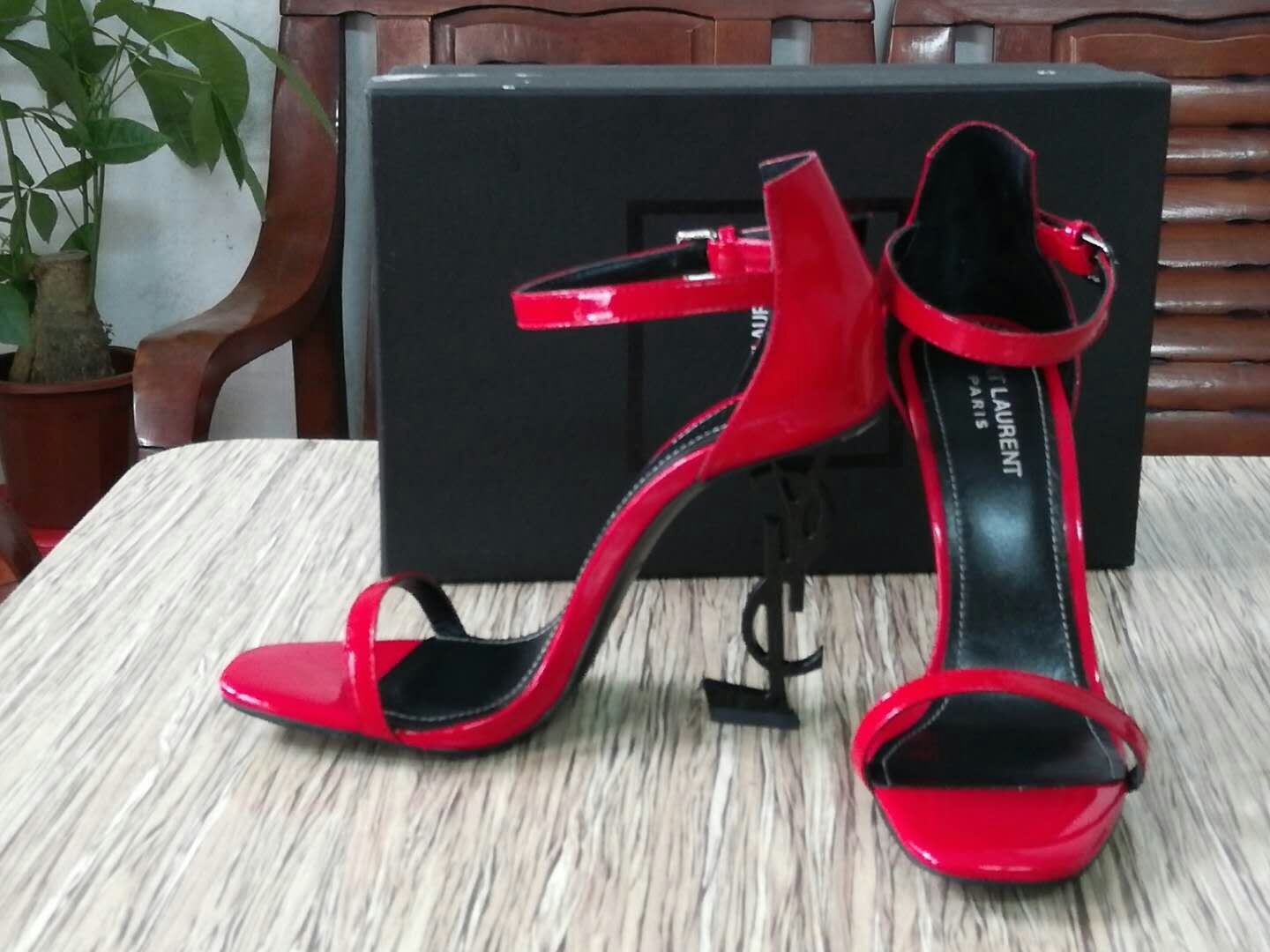 2XSL145Z Popular leather high heels