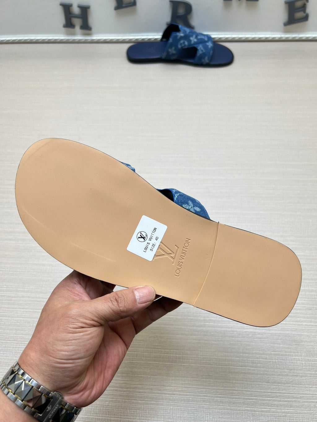 54E109Z Popular slippers