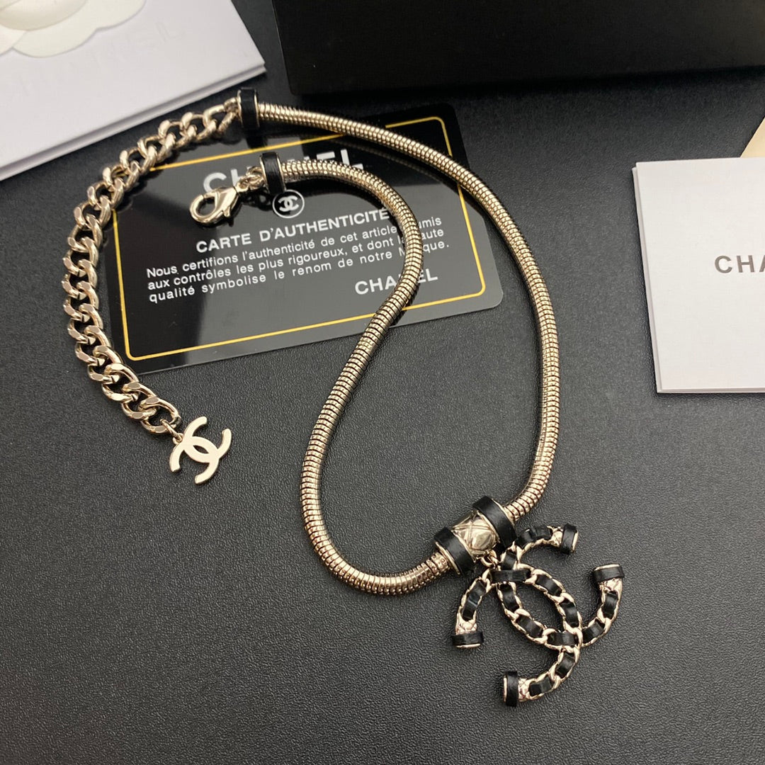 15QC58X Popular Necklace