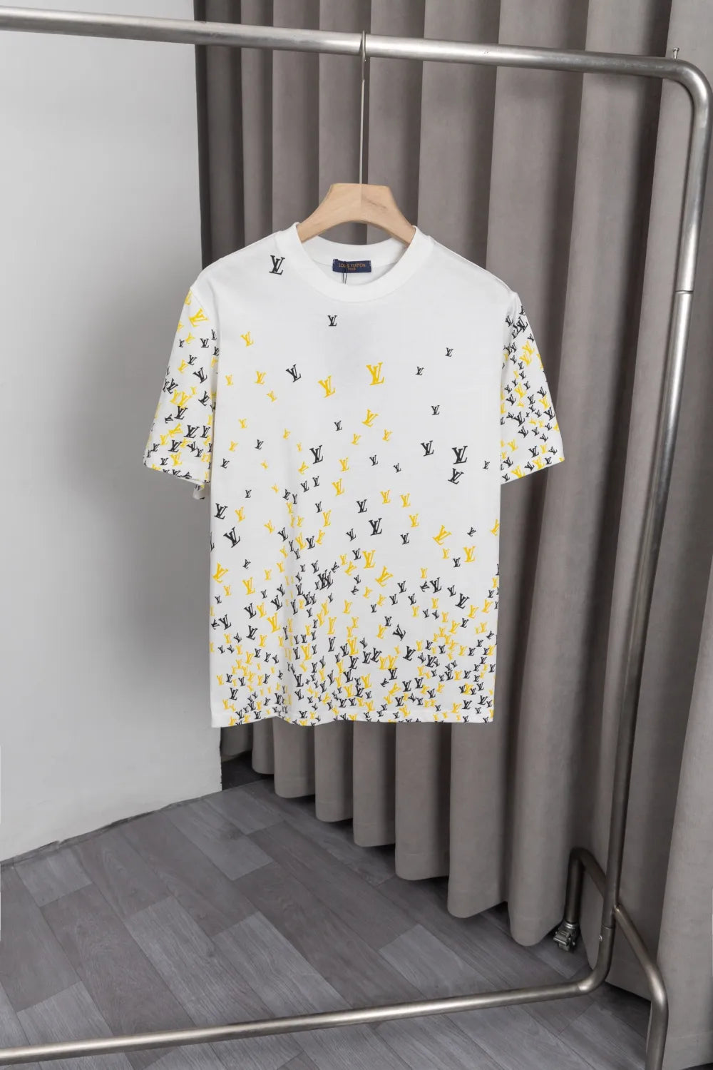 125WE1U  Popular T-shirts