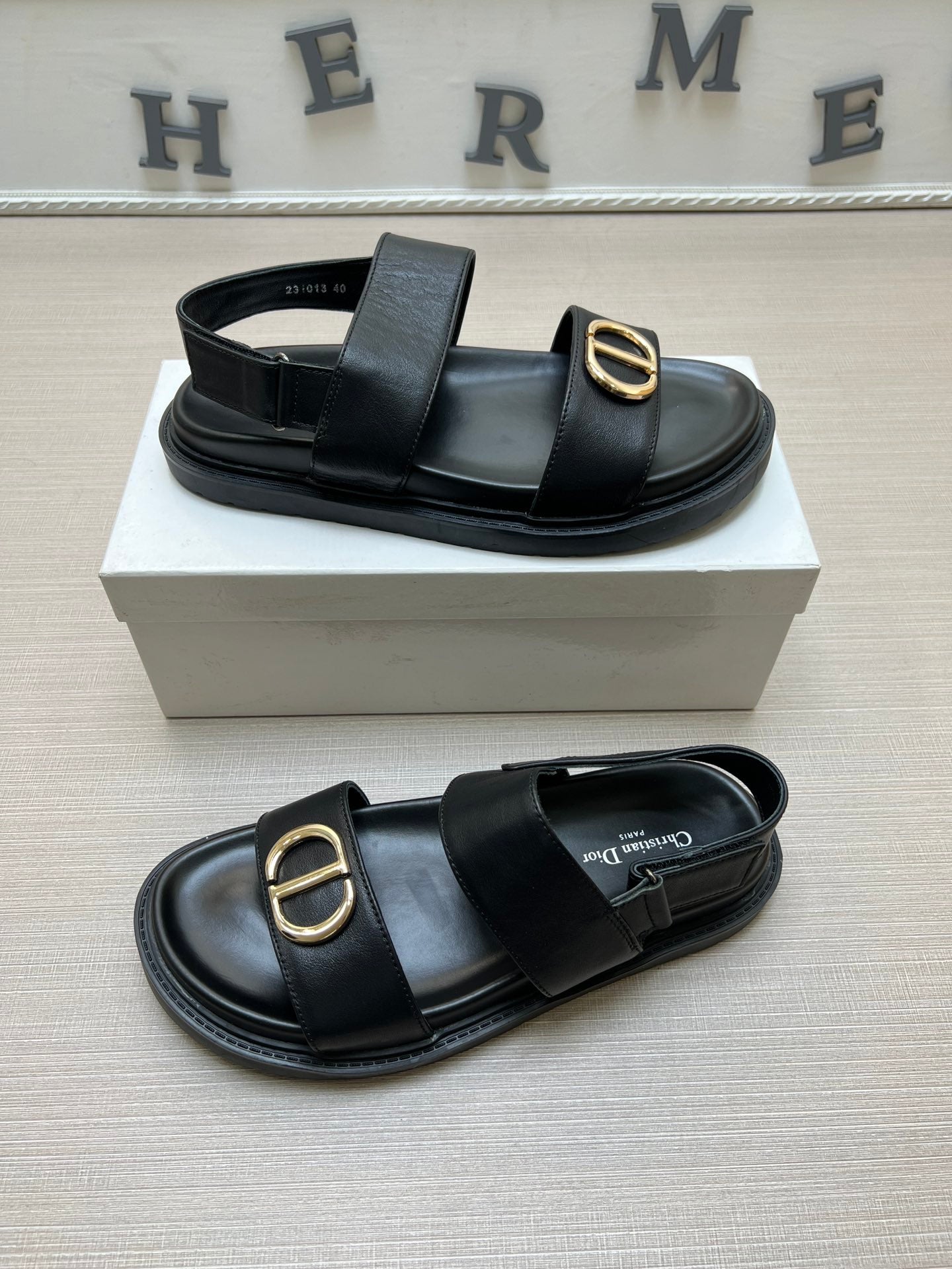 54D115Z Popular slippers