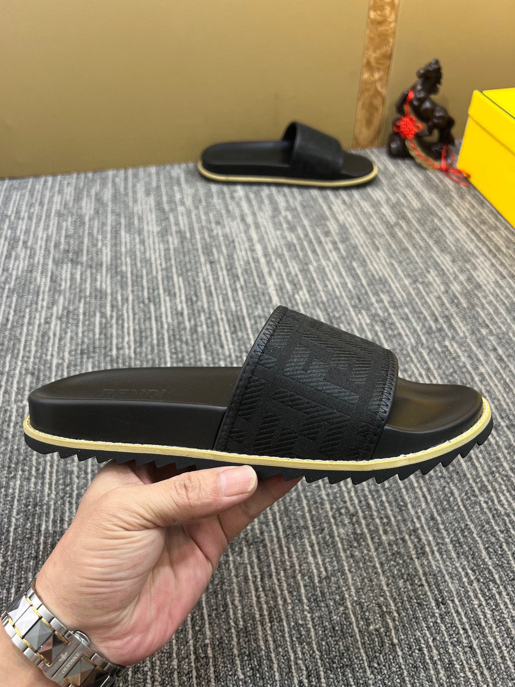 5XF105Z Popular Slippers