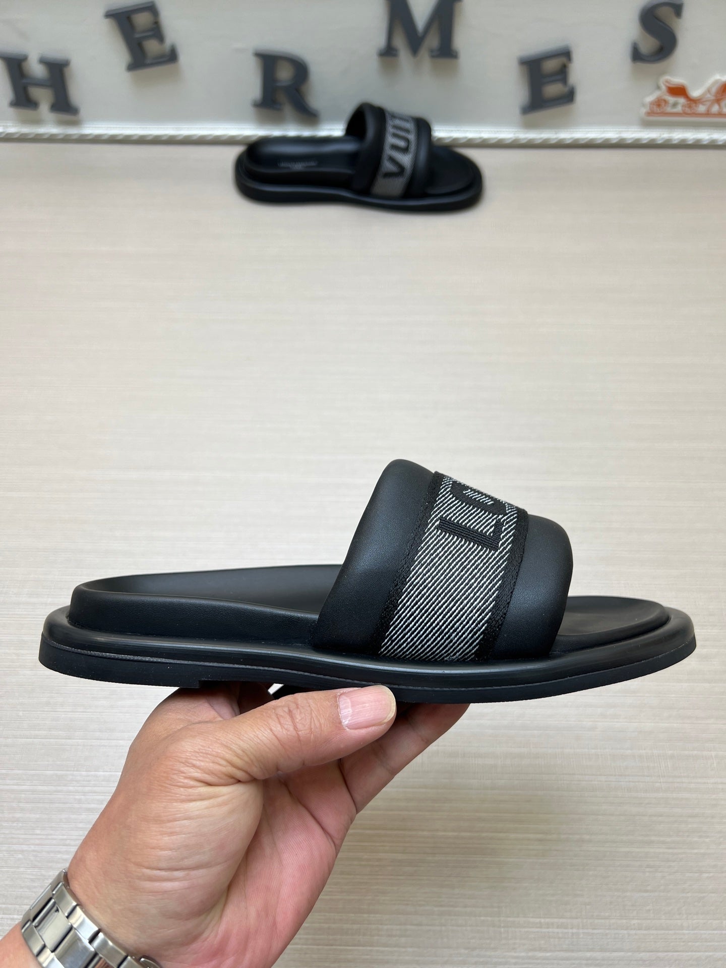 535ZE298Z Popular Slippers