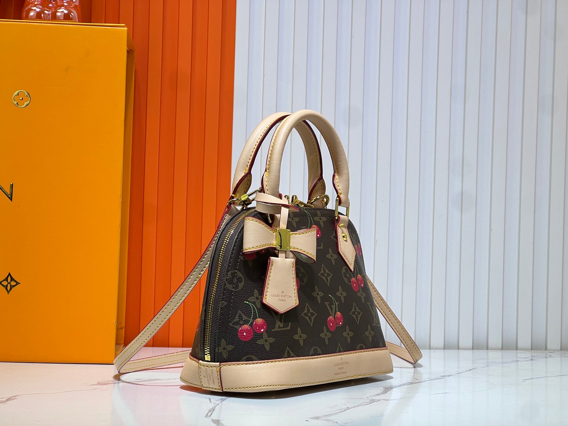 146PE85B Popular leather bag