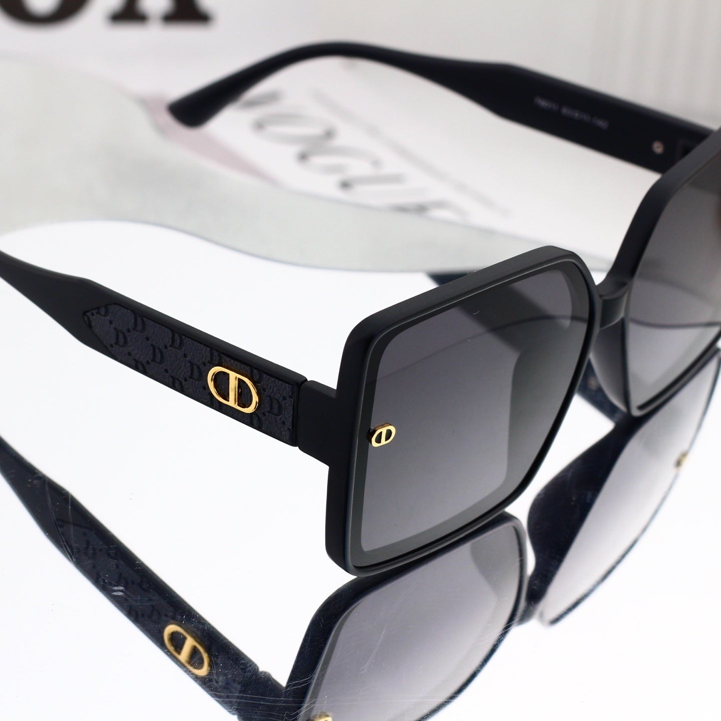 156PD61T Popular Sunglasses