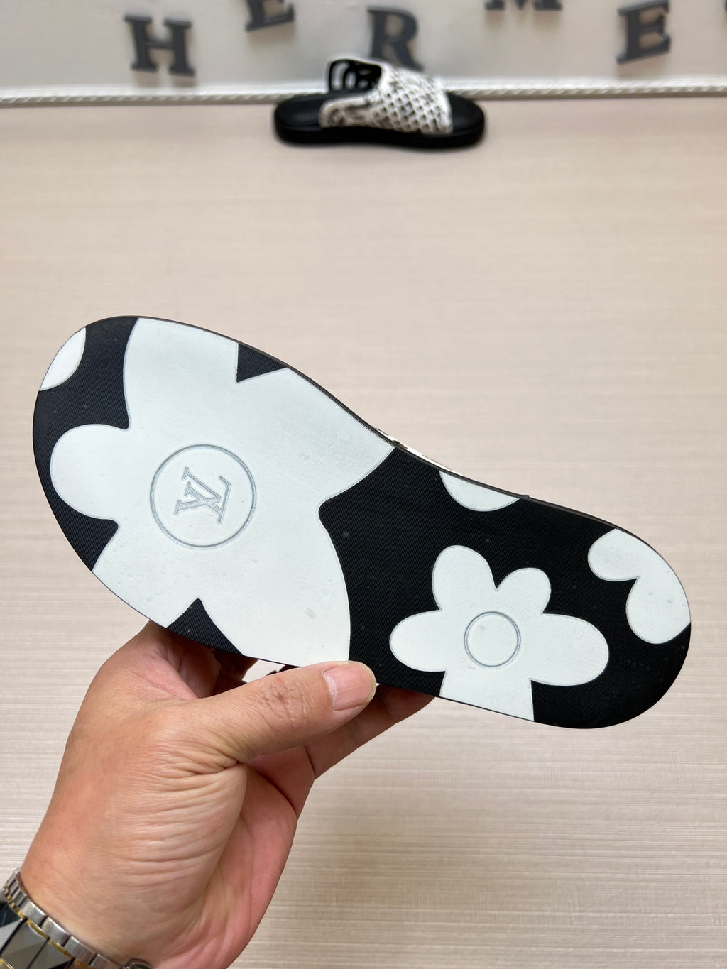 54E83Z Popular slippers