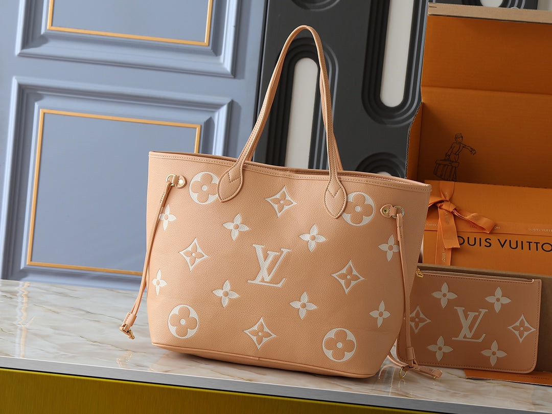 146PE92B Popular leather bag