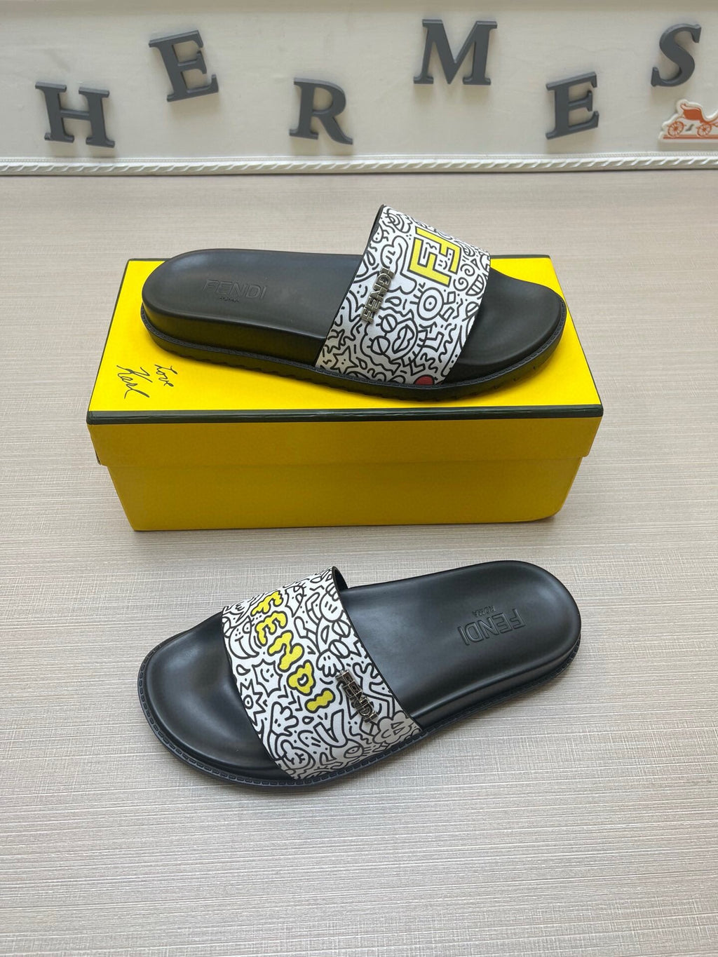 54F15Z Popular slippers
