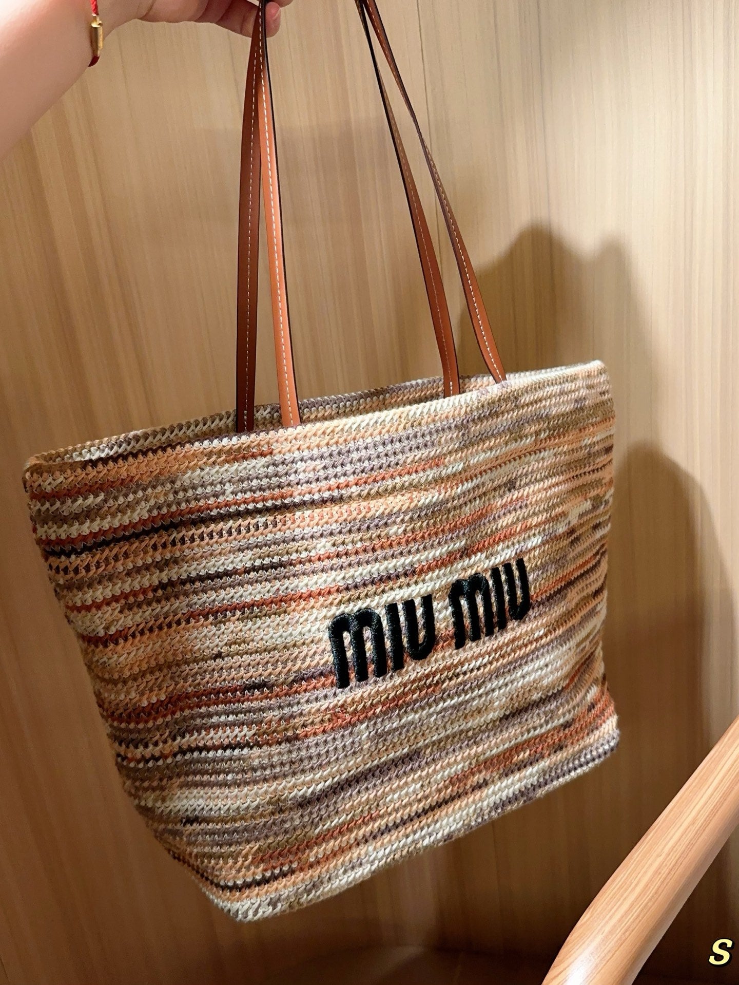 B1P46A131 Popular woven  bags