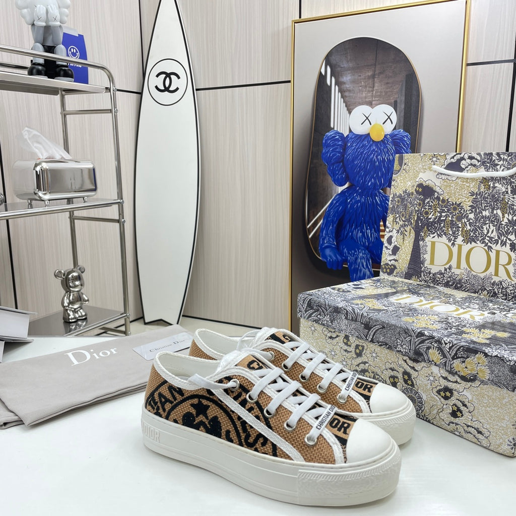 1XD66Z Popular shoes