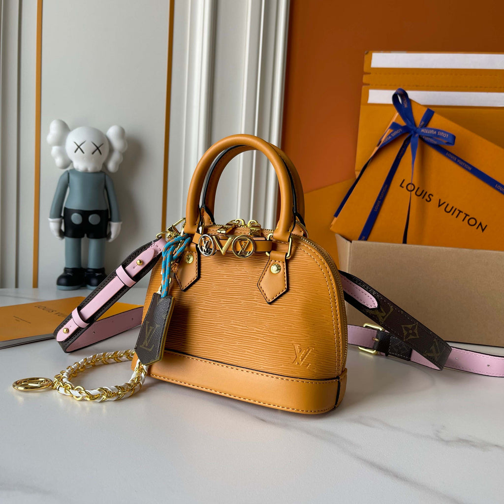 146PE95B Popular leather bag