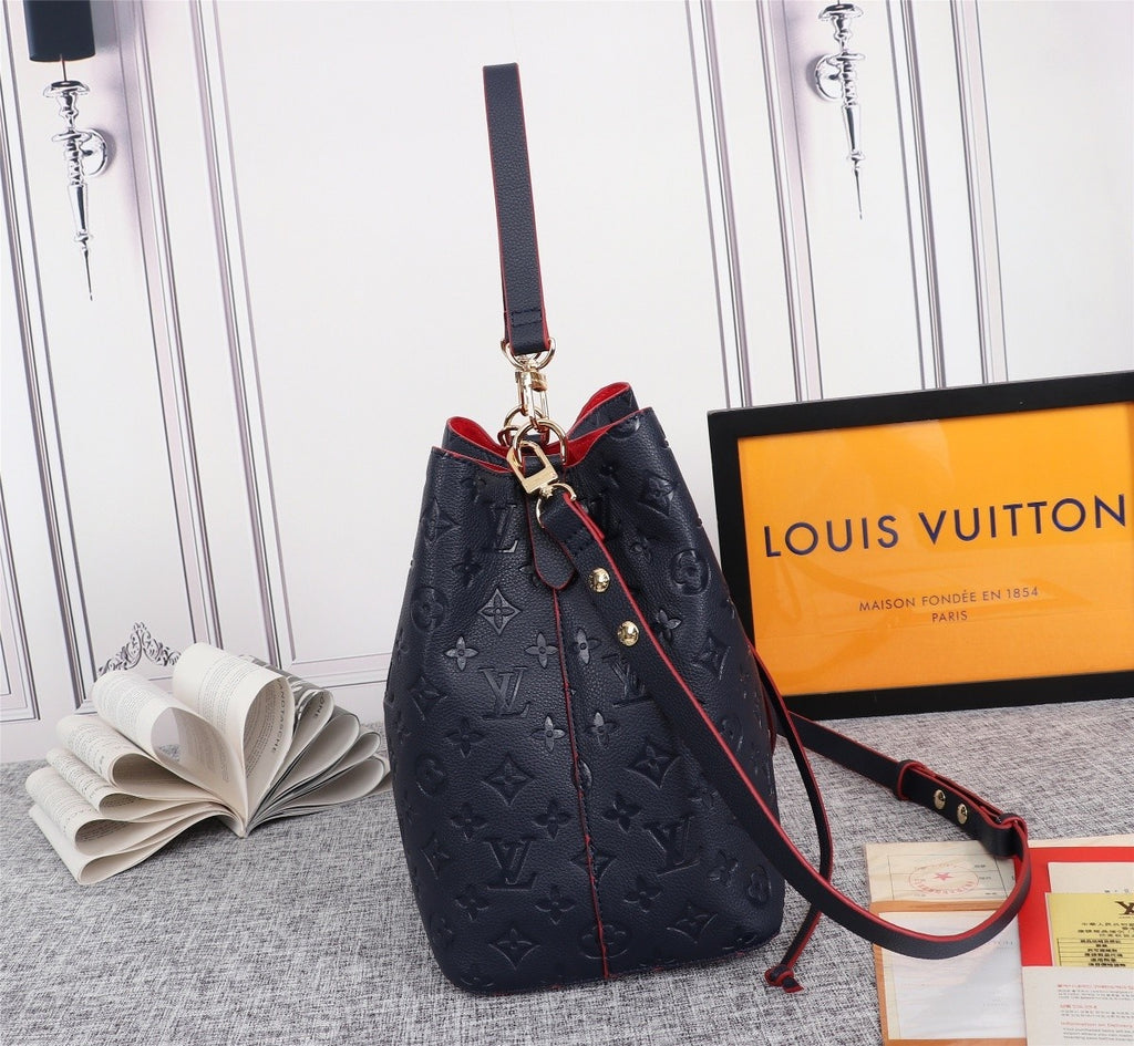 2XE60B Popular leather bag 