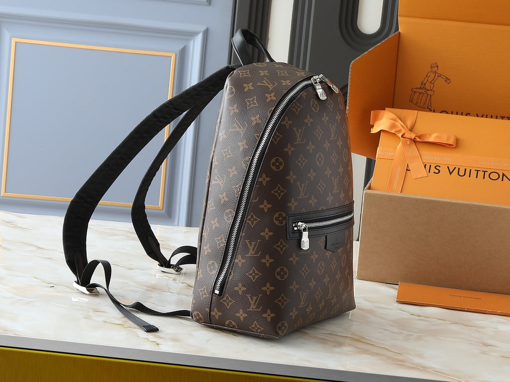 B1X66E3 Popular leather bag
