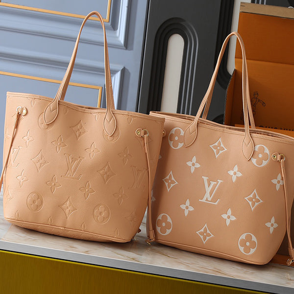 146PE92B Popular leather bag
