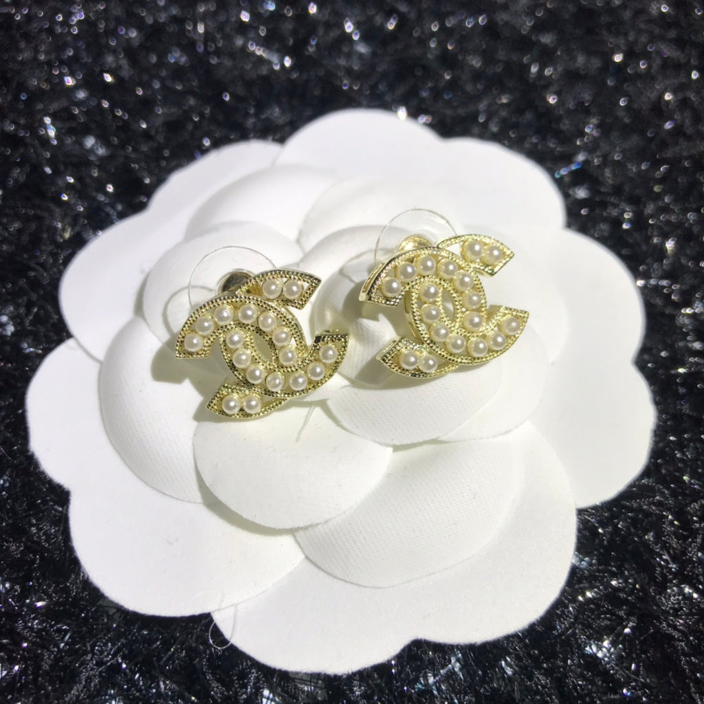 14C484E Popular Earrings