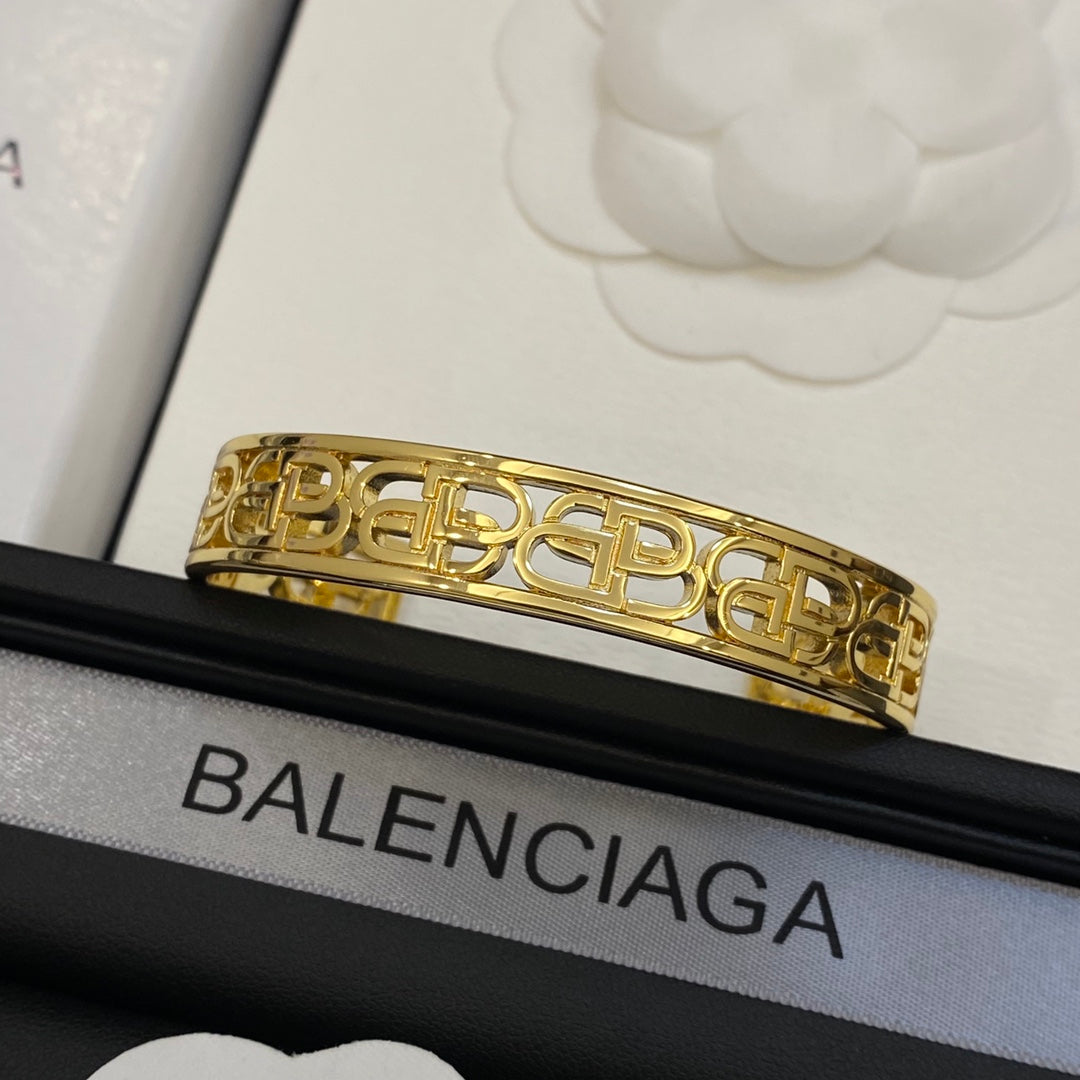 14J986K  Popular Bracelets
