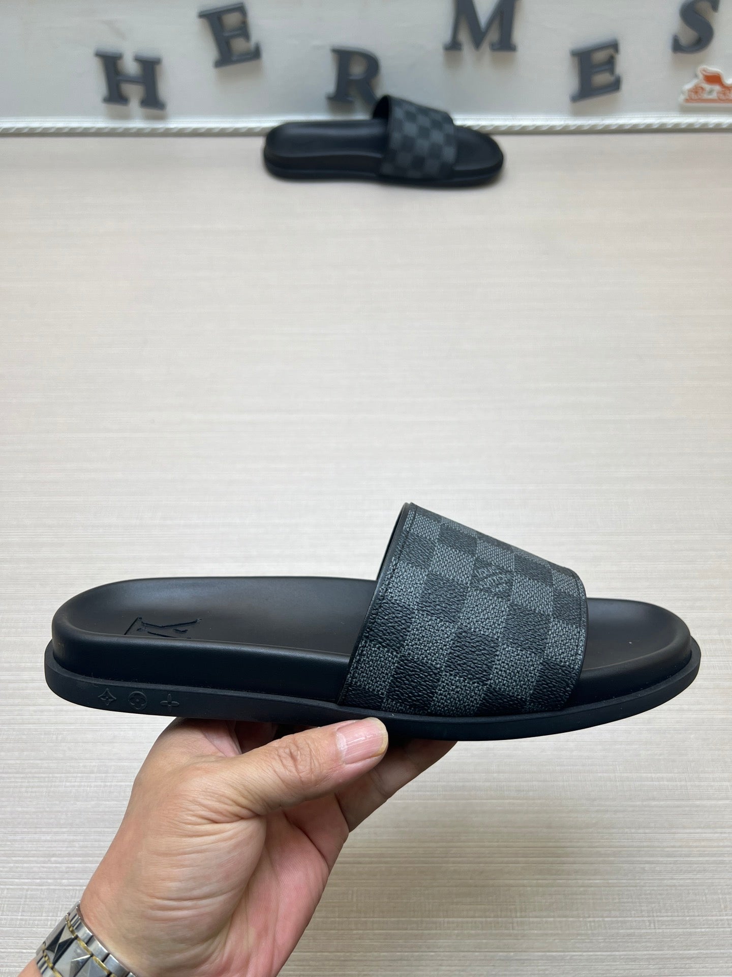 54E59Z Popular slippers