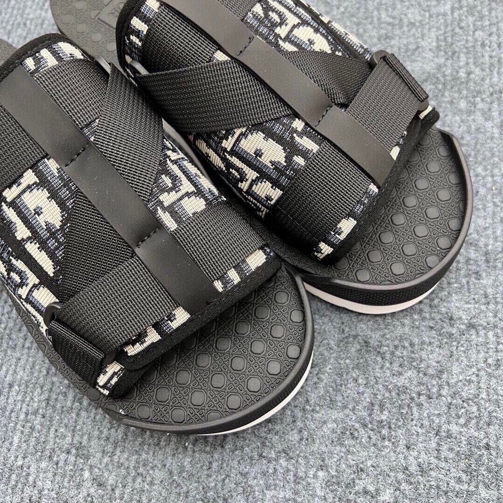 535ZD305Z Popular Slippers