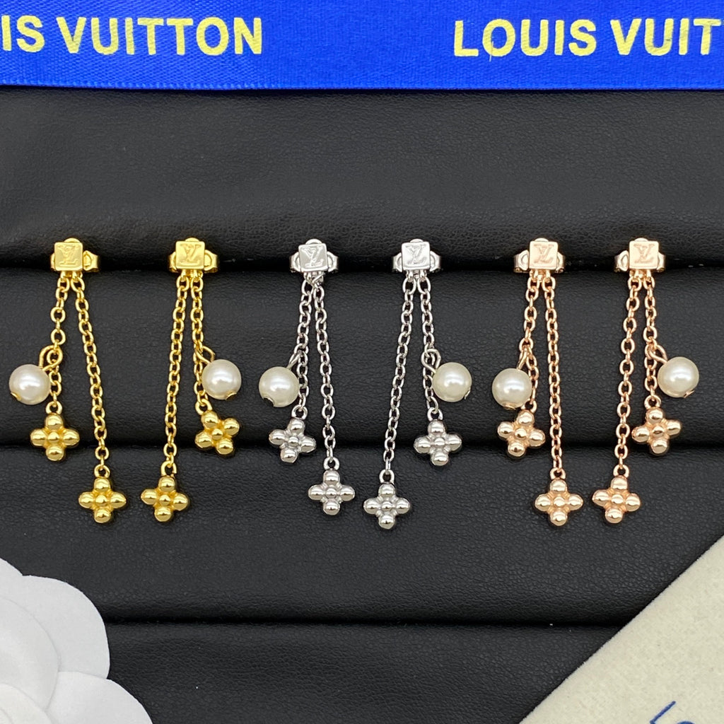 15ZE66E Popular Earrings