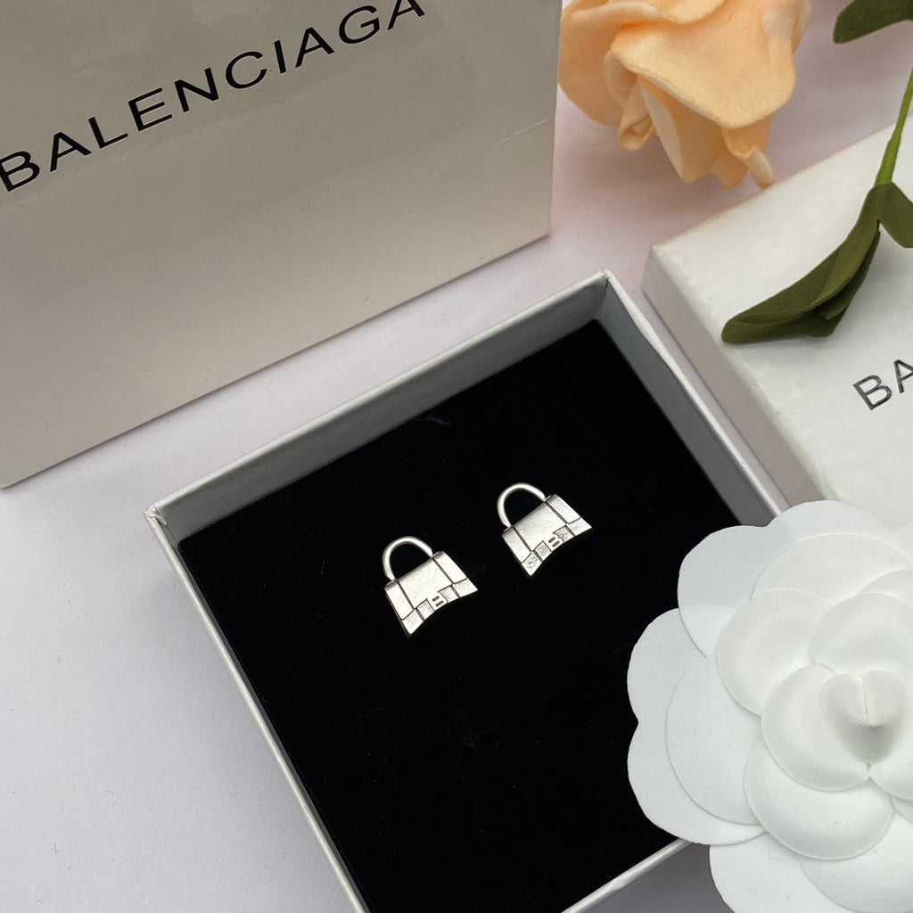 14J148E Popular  Earrings