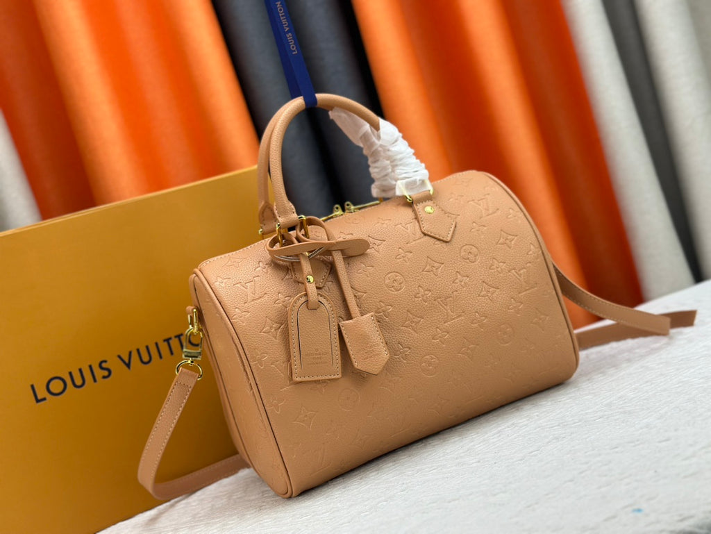 B1X56E29 Popular leather bag