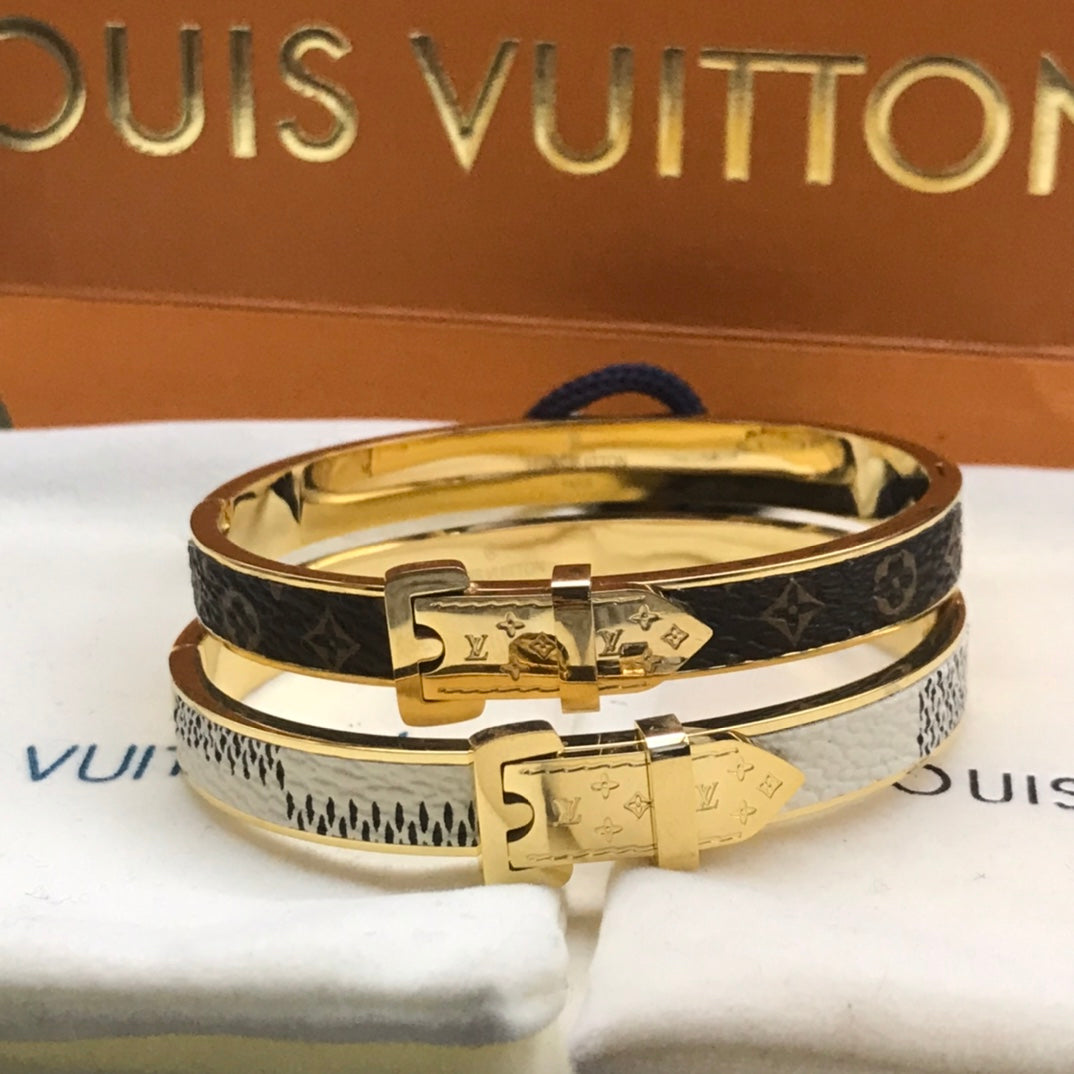 15QE60K  Popular Bracelets