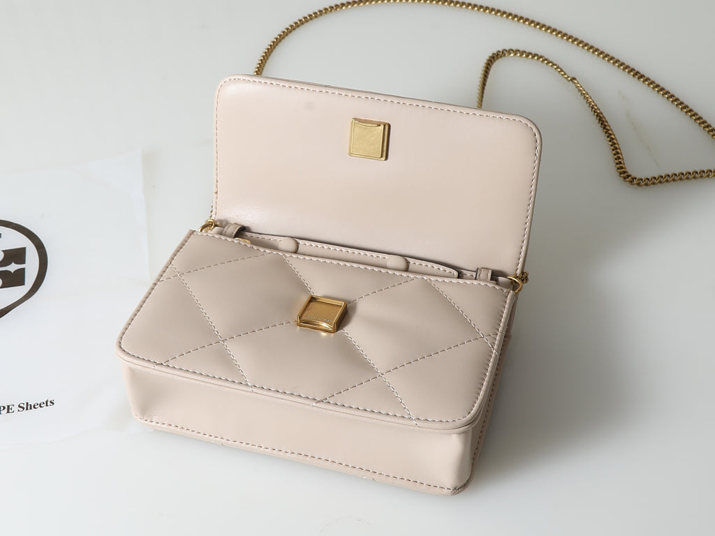156XA26B Popular leather bag