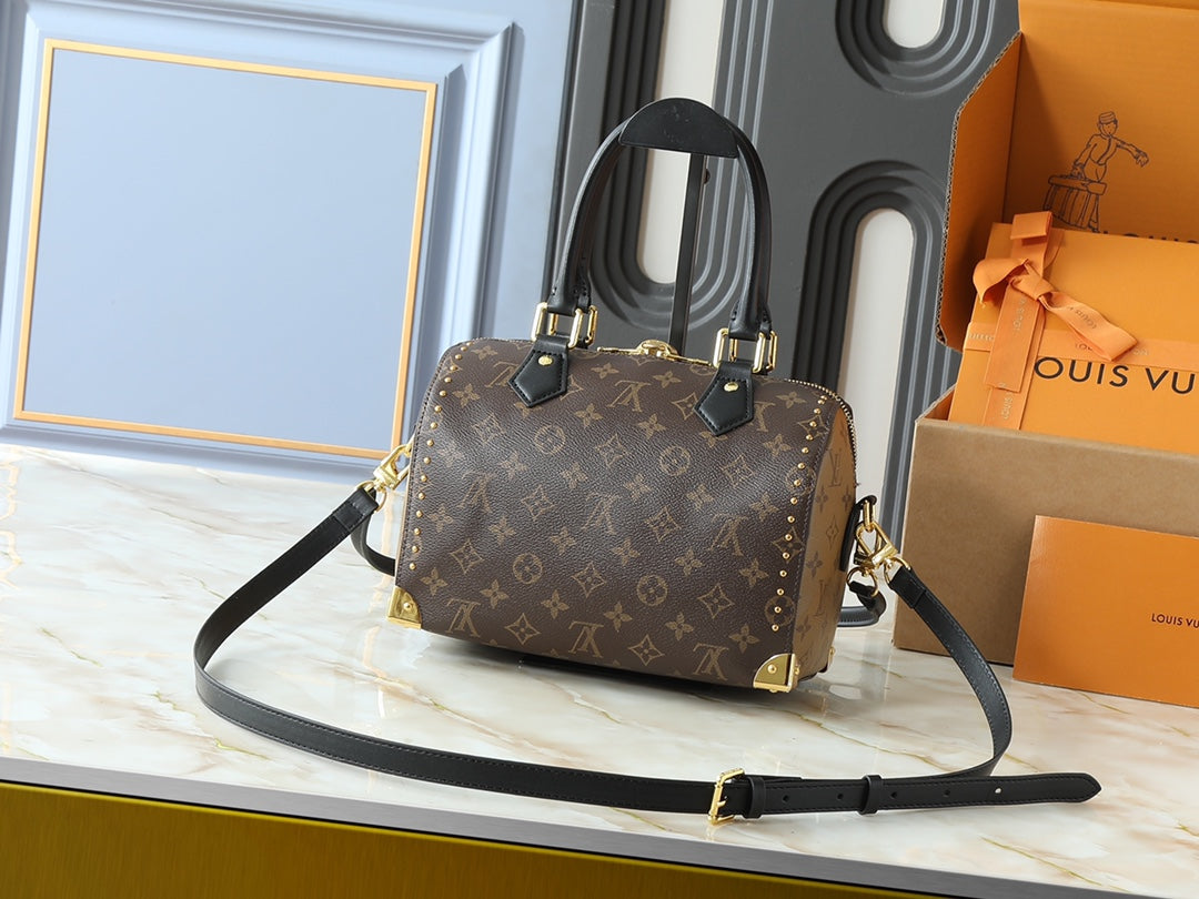 15RE52B  Popular   leather bag
