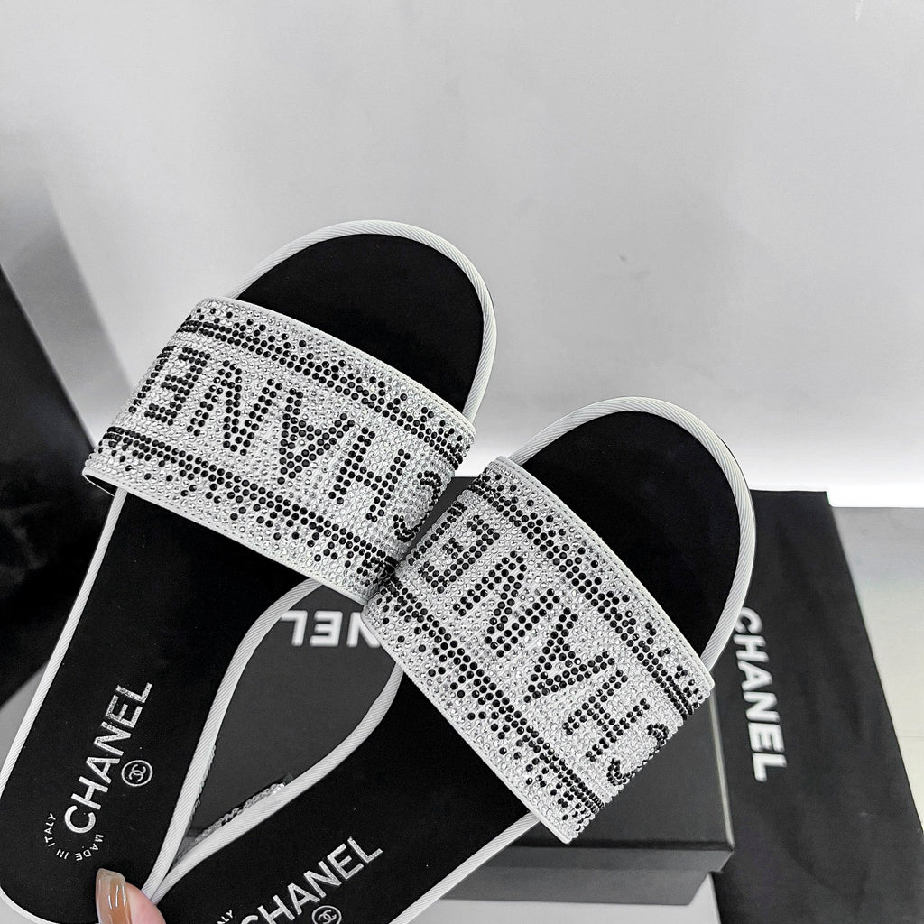 14C57Z Popular sandals