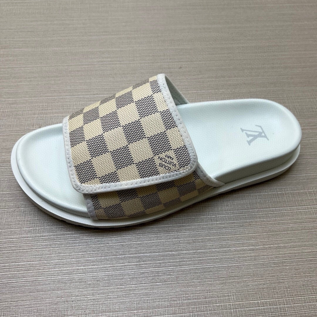 5WE245Z Popular Slippers