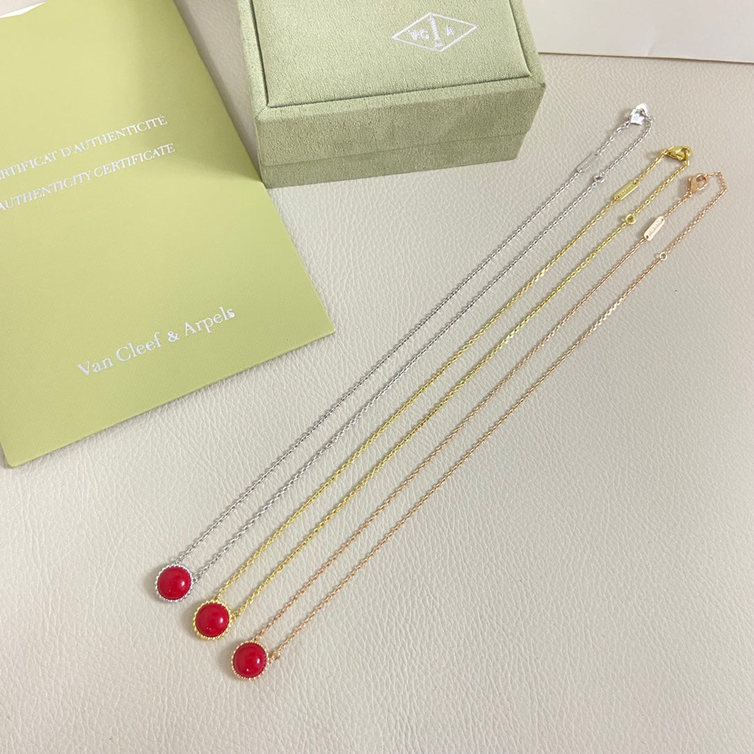 55QVA222X Popular Necklace