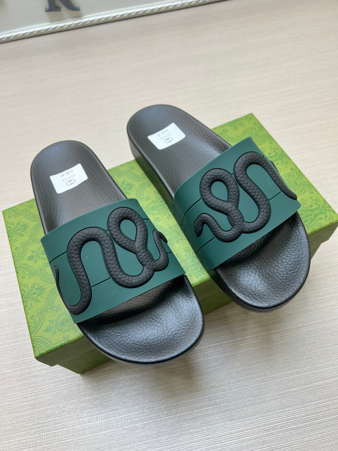 5LB217Z Popular Slippers