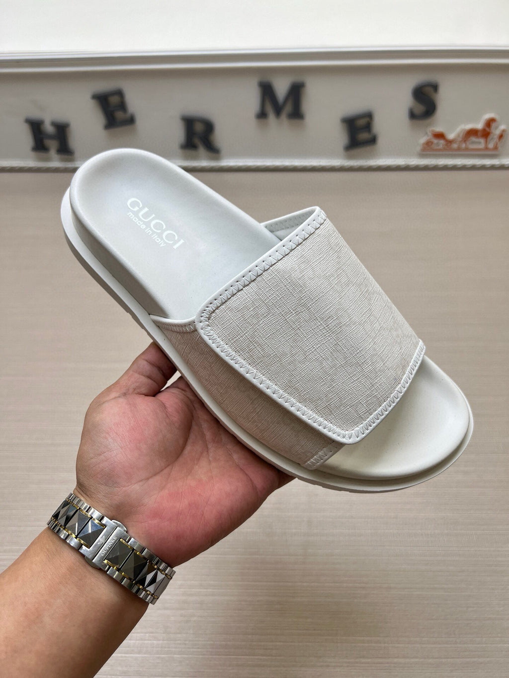 5LB231Z Popular Slippers