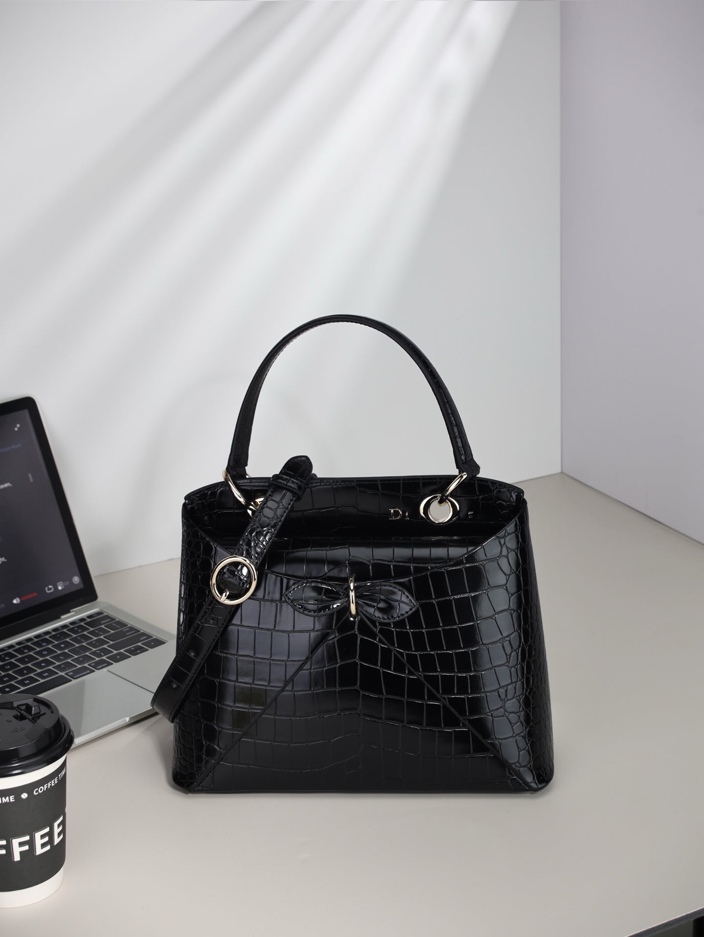 136PD90B Popular leather bag