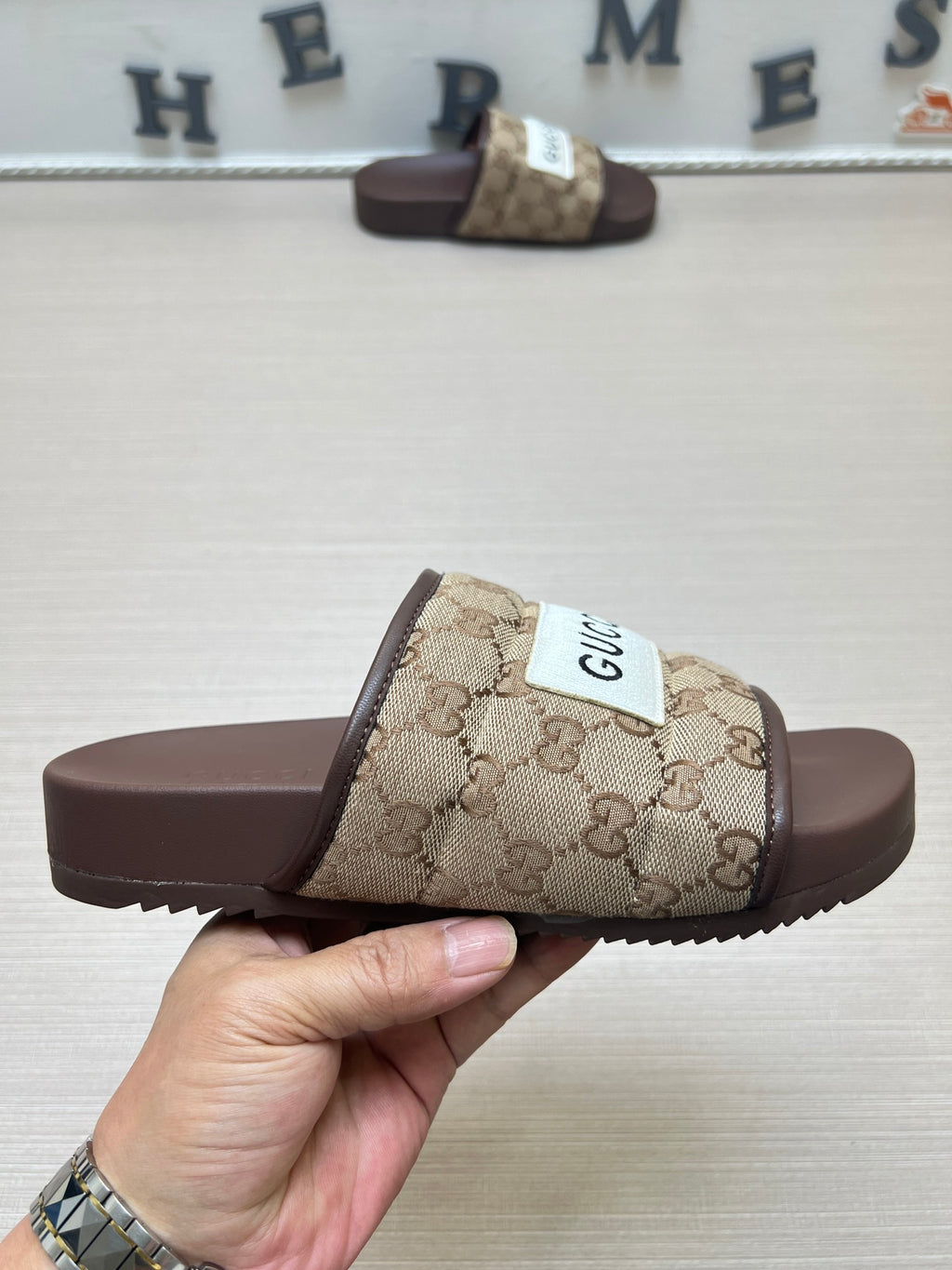 54B49Z Popular slippers