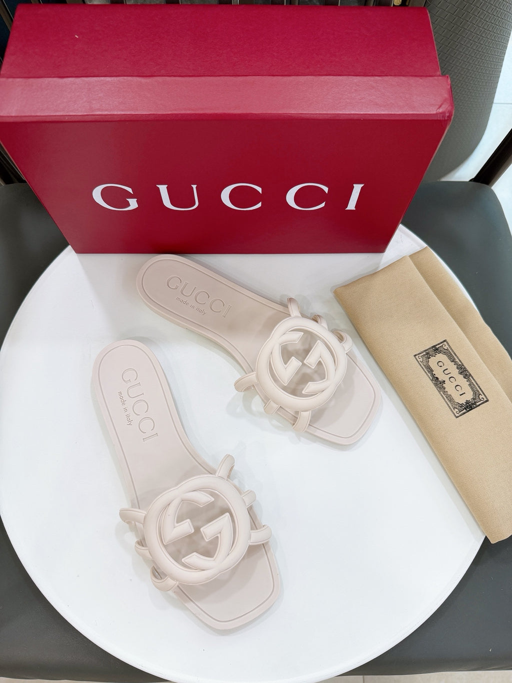 Z2X66B62 Popular high-quality slippers