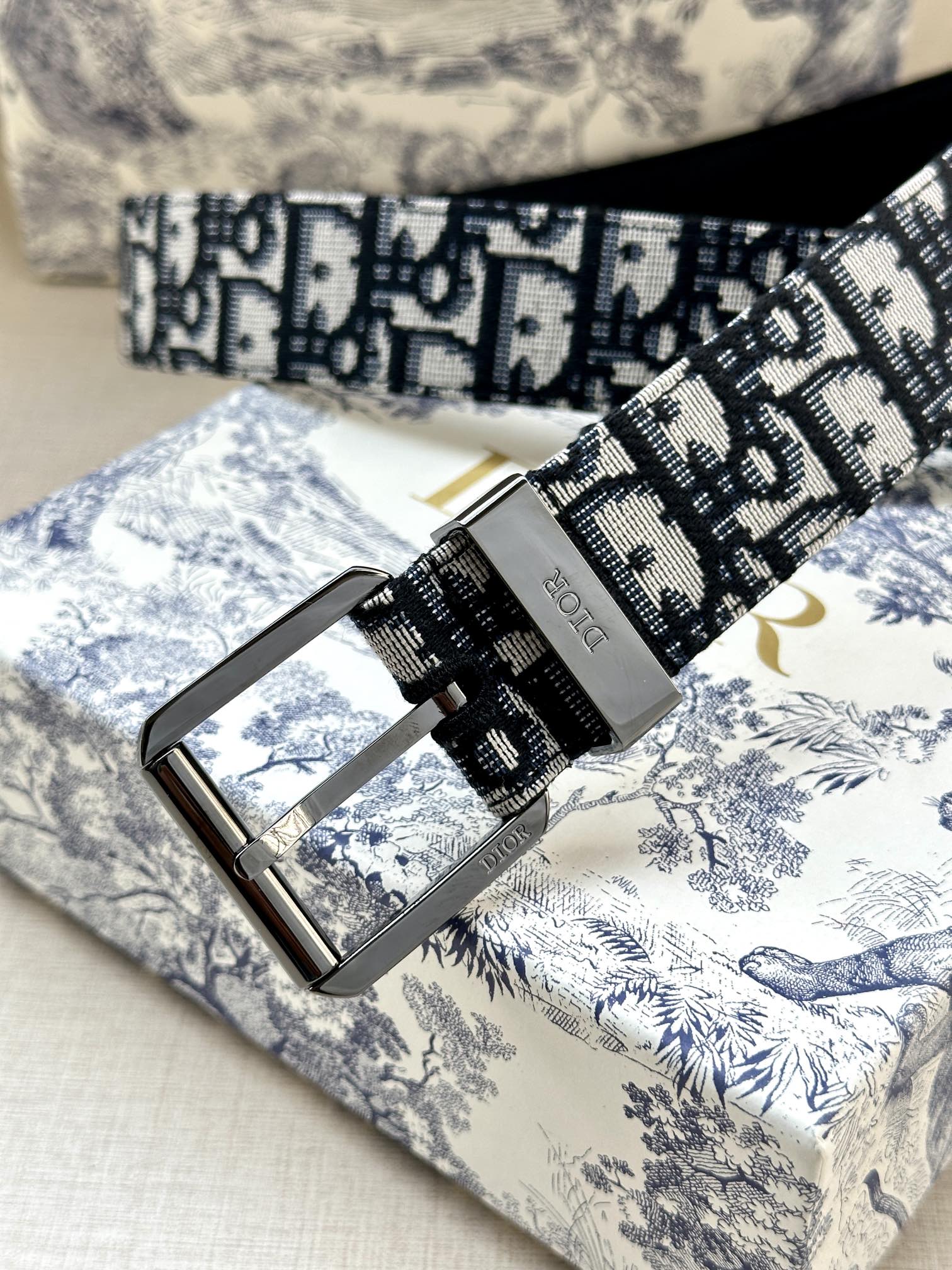 1115QD26P Popular High quality belt With full package