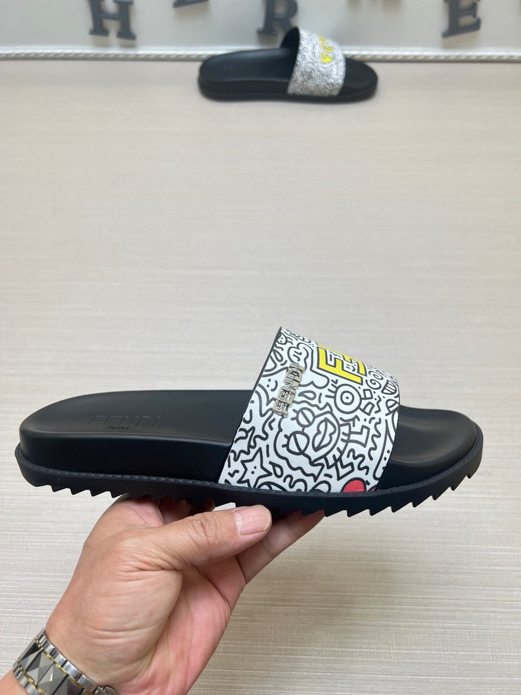 54F15Z Popular slippers
