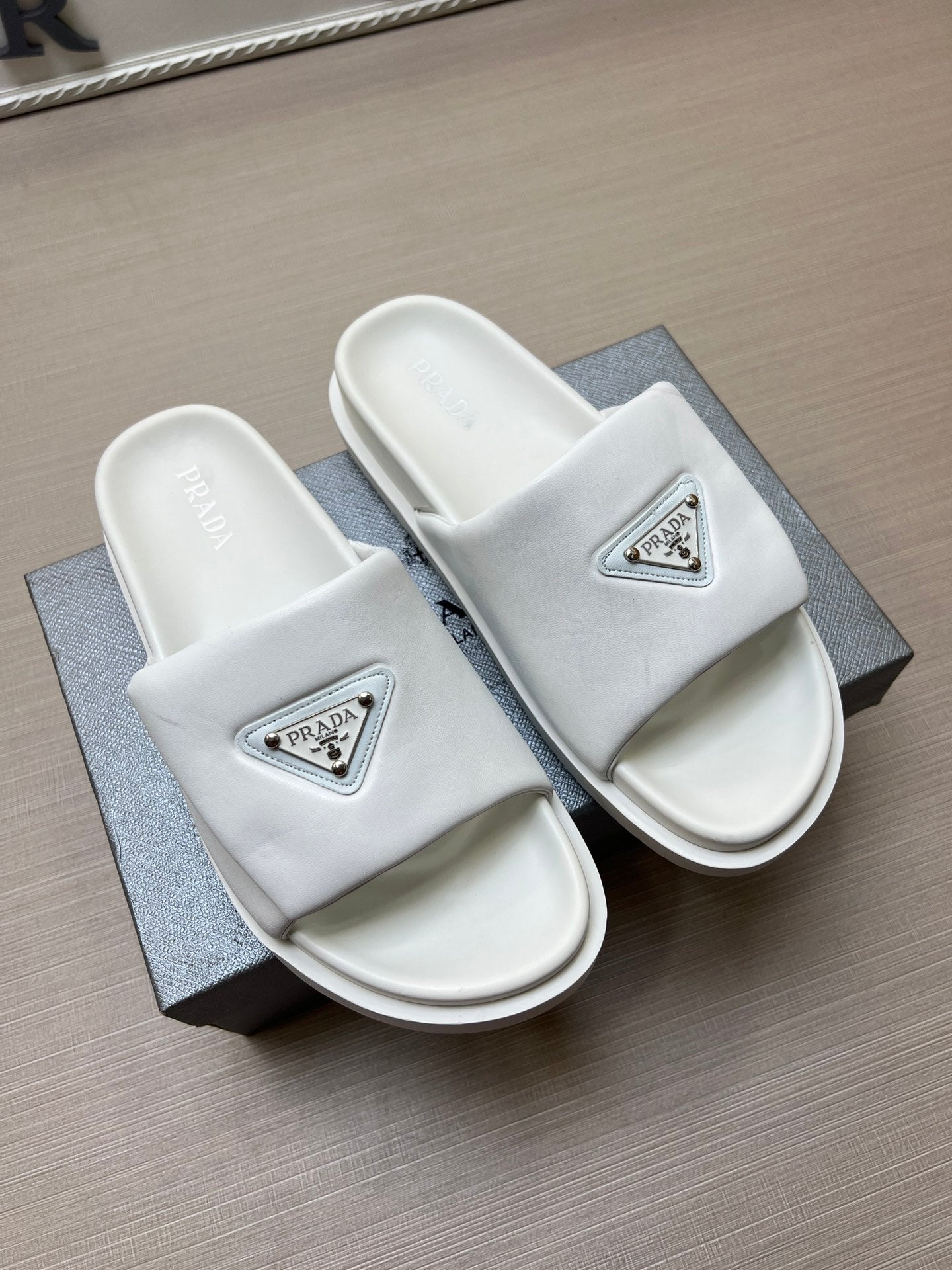 54PD4Z Popular slippers