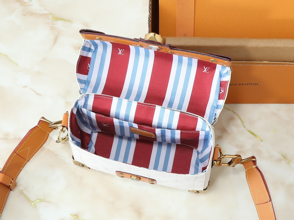 15RE47B  Popular  leather bag