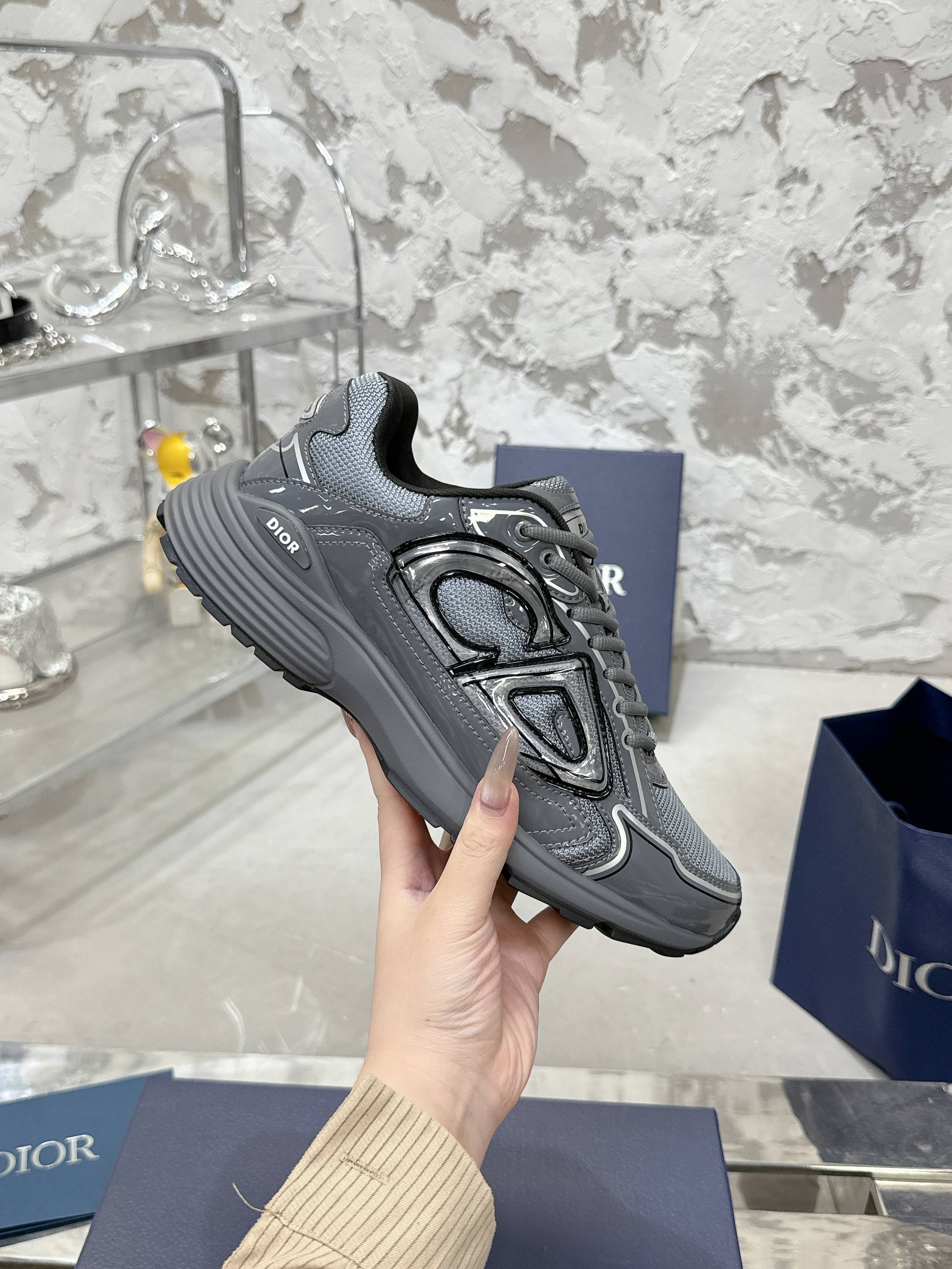 245RD2Z Popular high-quality shoes