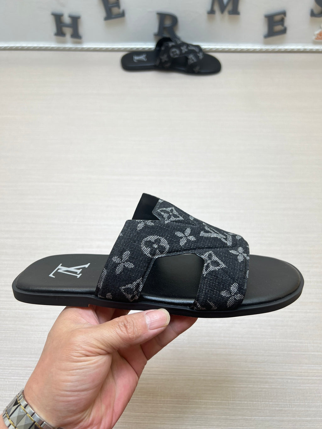 54E29Z Popular slippers