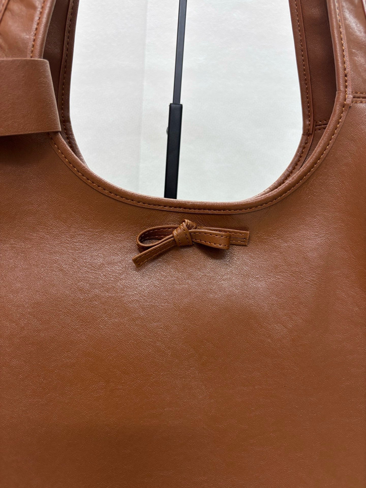146PJ147B Popular leather bags