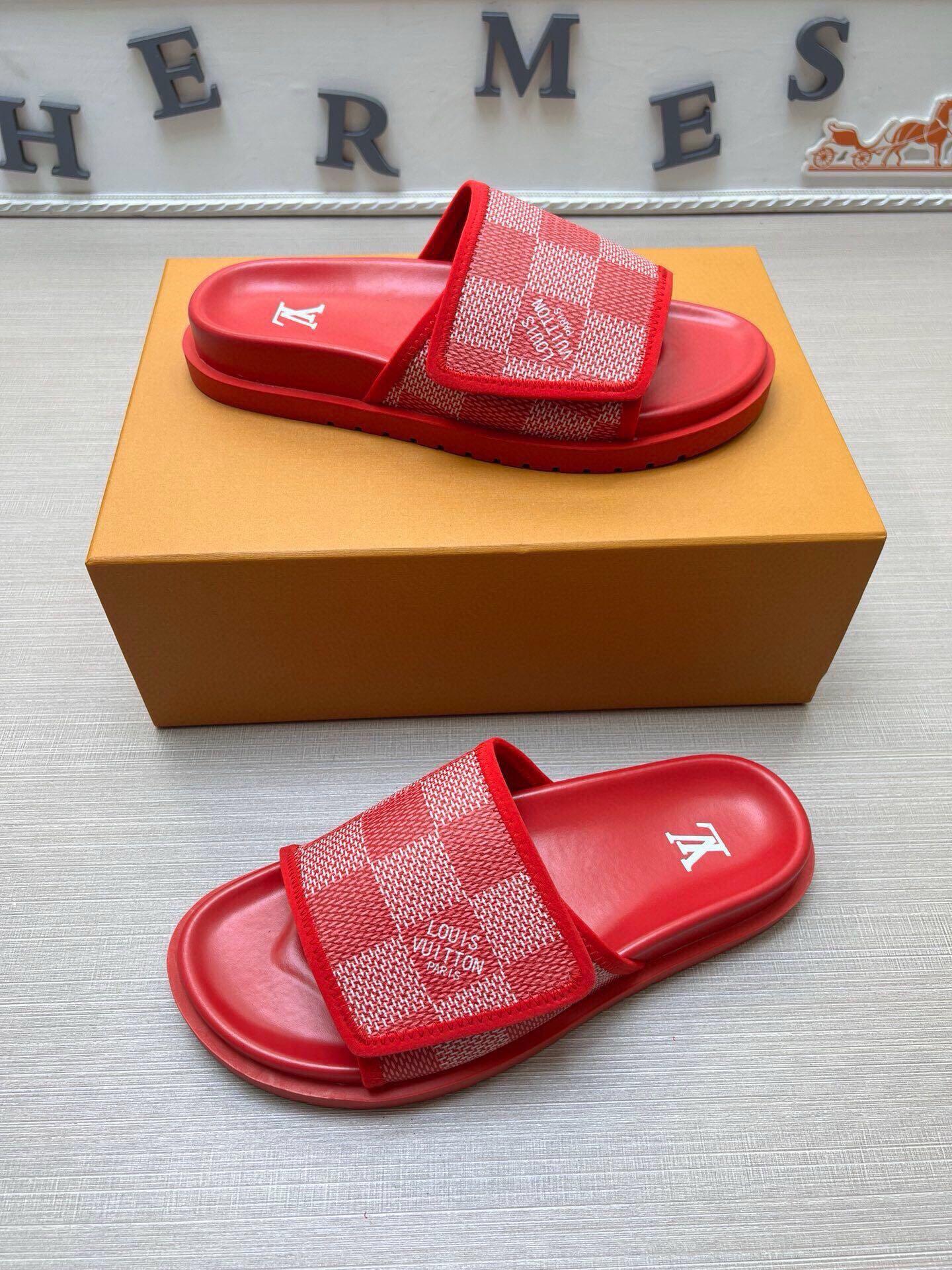5LE208Z Popular Slippers