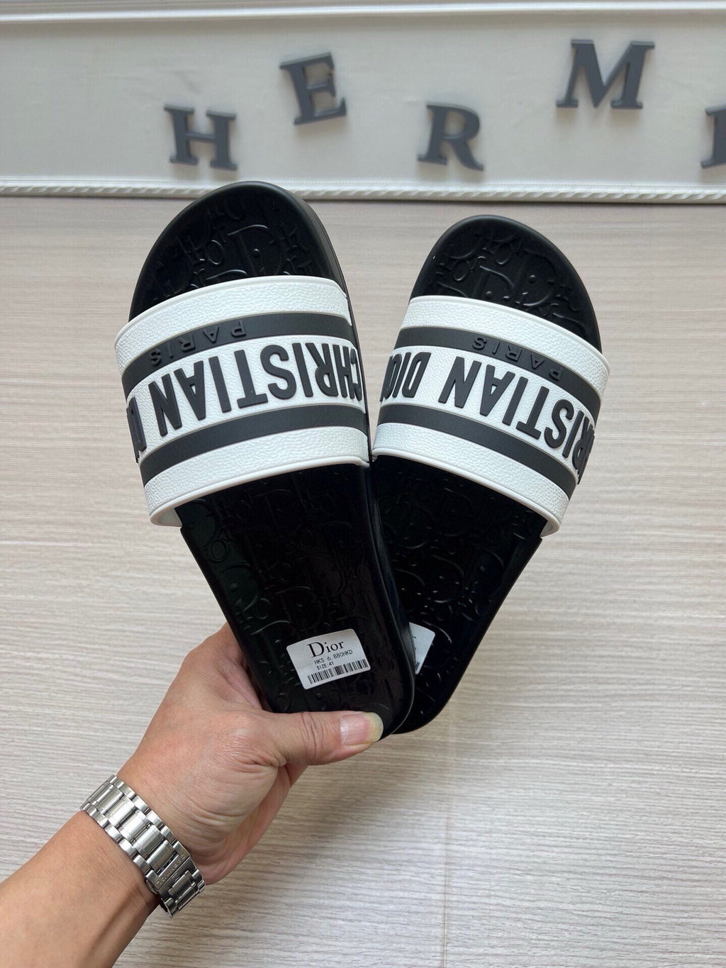 5LD212Z Popular Slippers