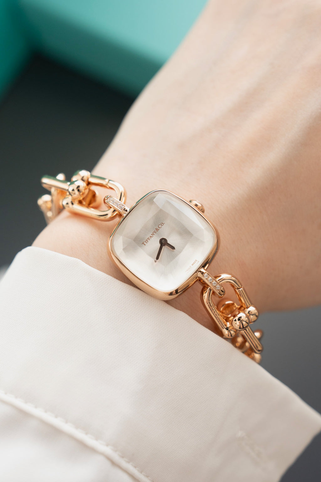 136RT73L Popular Watches