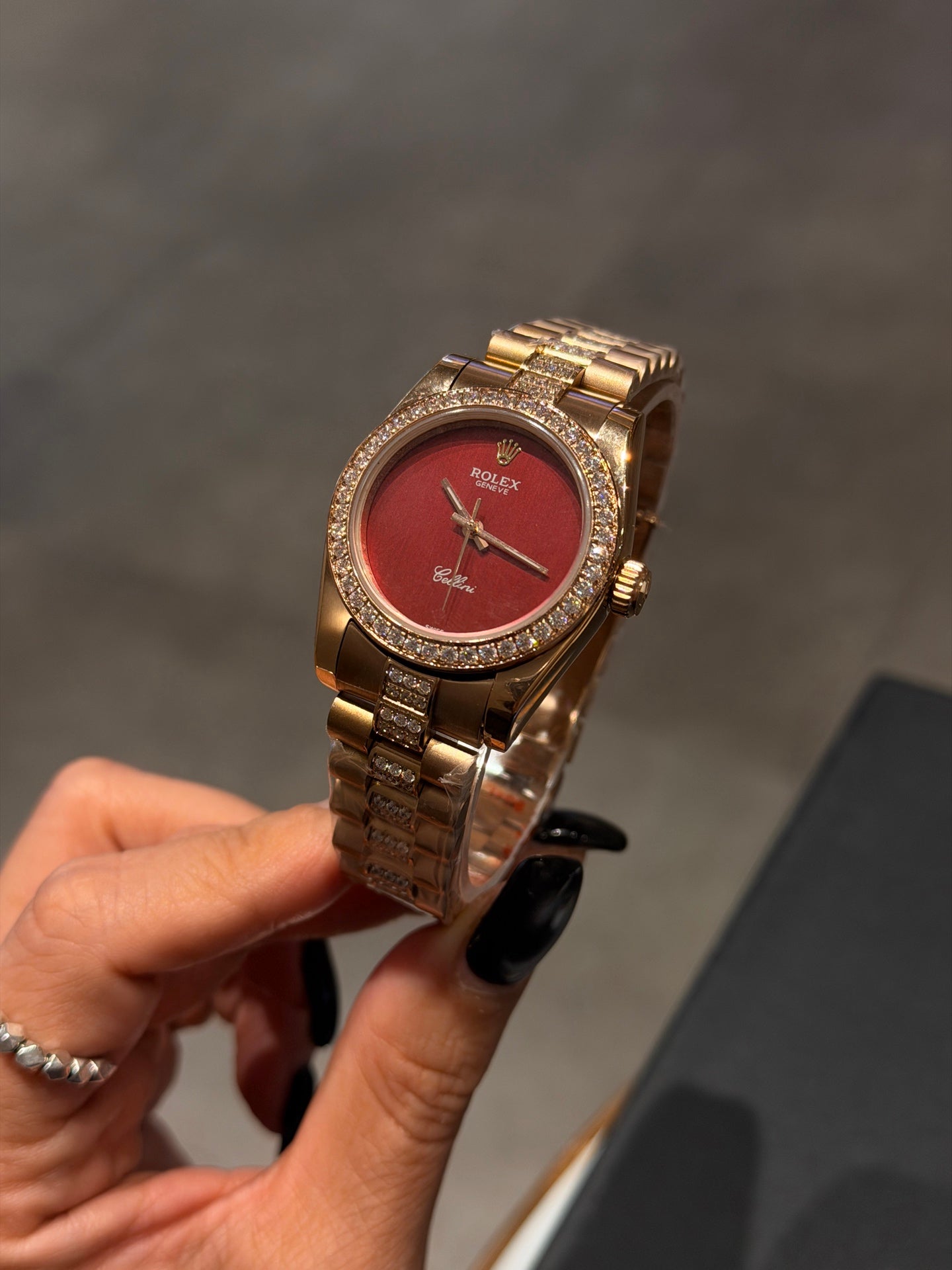 136RL23L Popular Watches