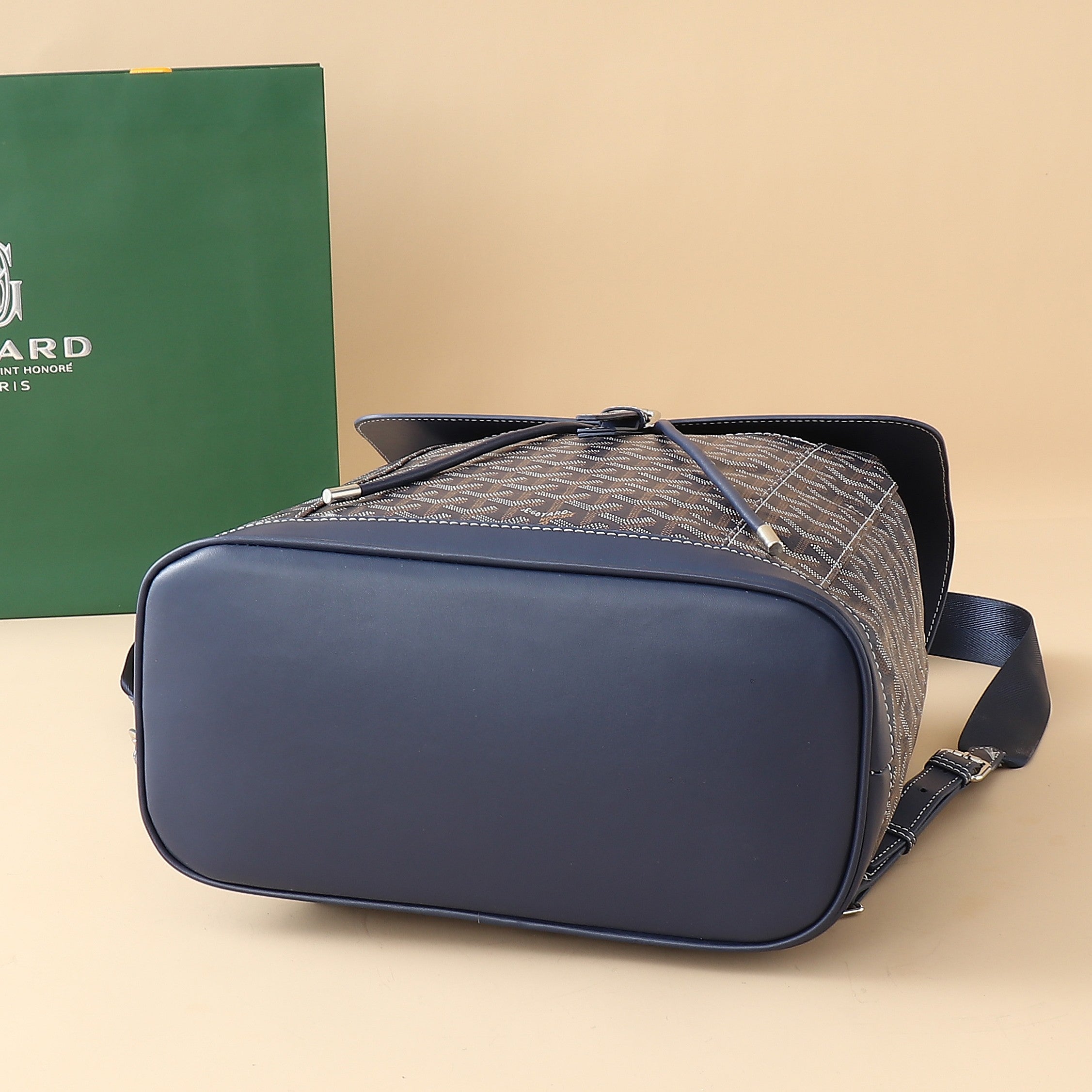 1WA104B Popular bag